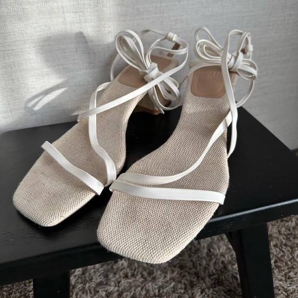 Open Toe Strap Heels - Picture 4 of 11